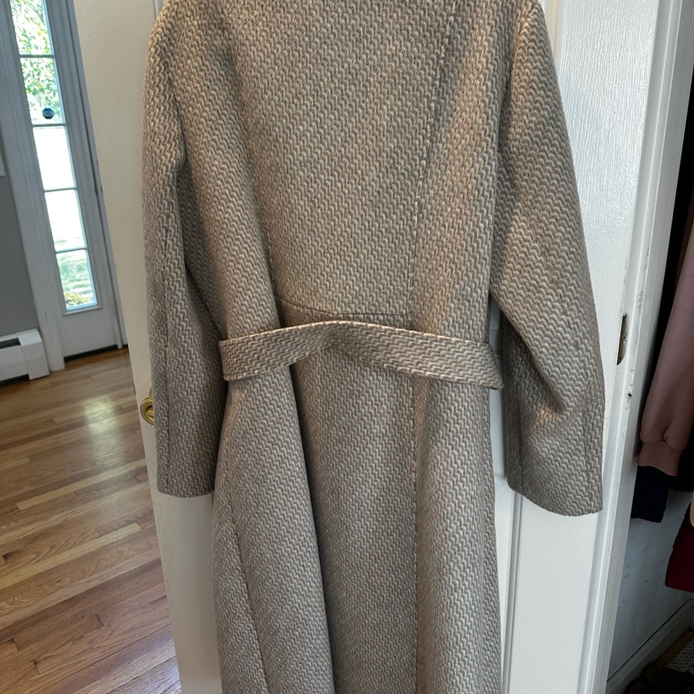 ♥️ MOVING SALE! Soia & Kyo Beige Textured Wool Blend Belted Coat - Picture 5 of 7
